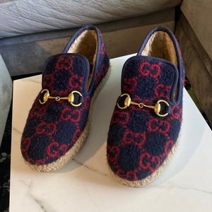 Gucci size 36.5, 6, wool loafer